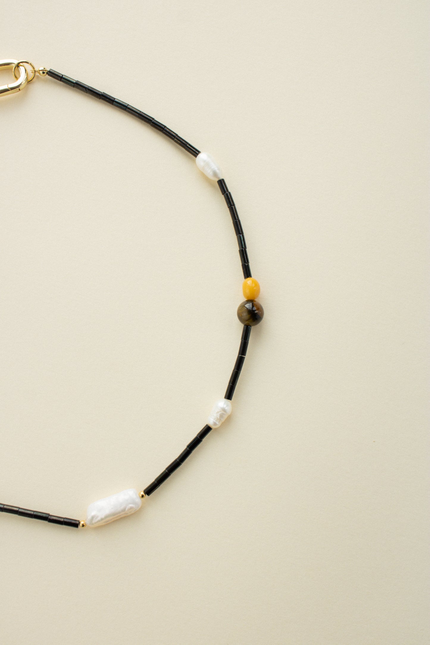 Collar Miró