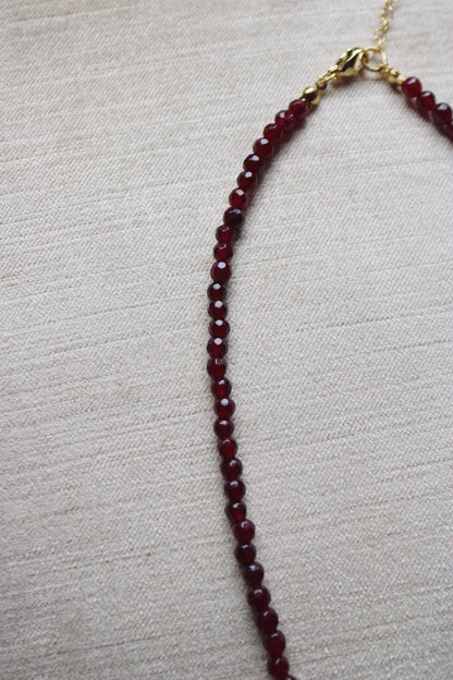 Collar burdeo perla alargada